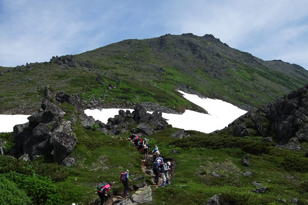 北海道・東北の山｜毎日山の旅・登山ツアー【関西・大阪発】｜毎日新聞旅行